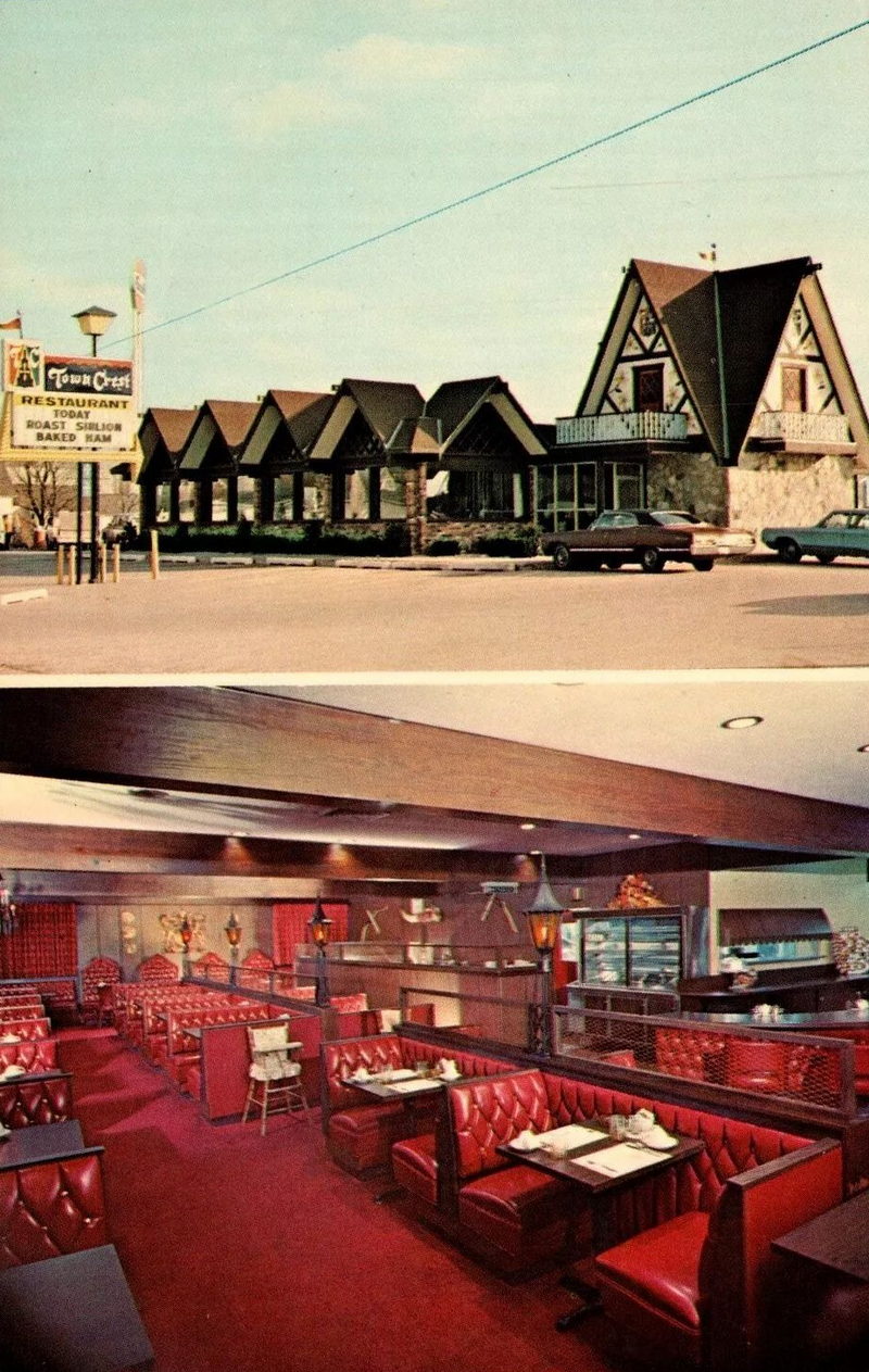 Town Crest Restaurant (La Señorita) - Vintage Postcard (newer photo)